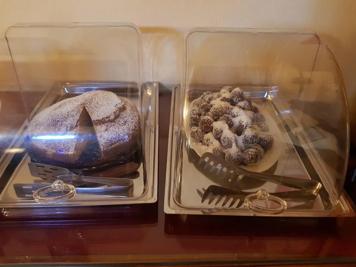 Villa Guarnaschelli Scandicci 0*,